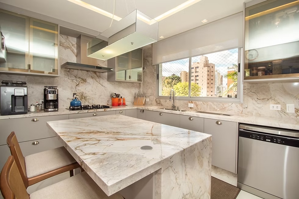 Cozinha com Mármore Branco Paraná
